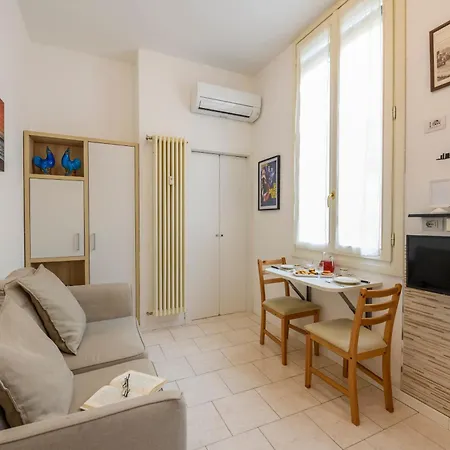 Garibaldi, 81 - Brera Base Apartamento *
